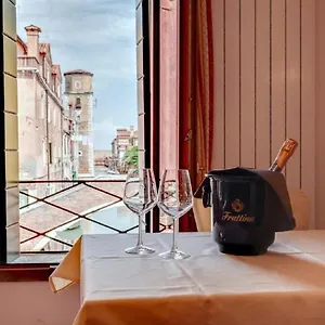 Heart Of Biennale , Venedig Italien